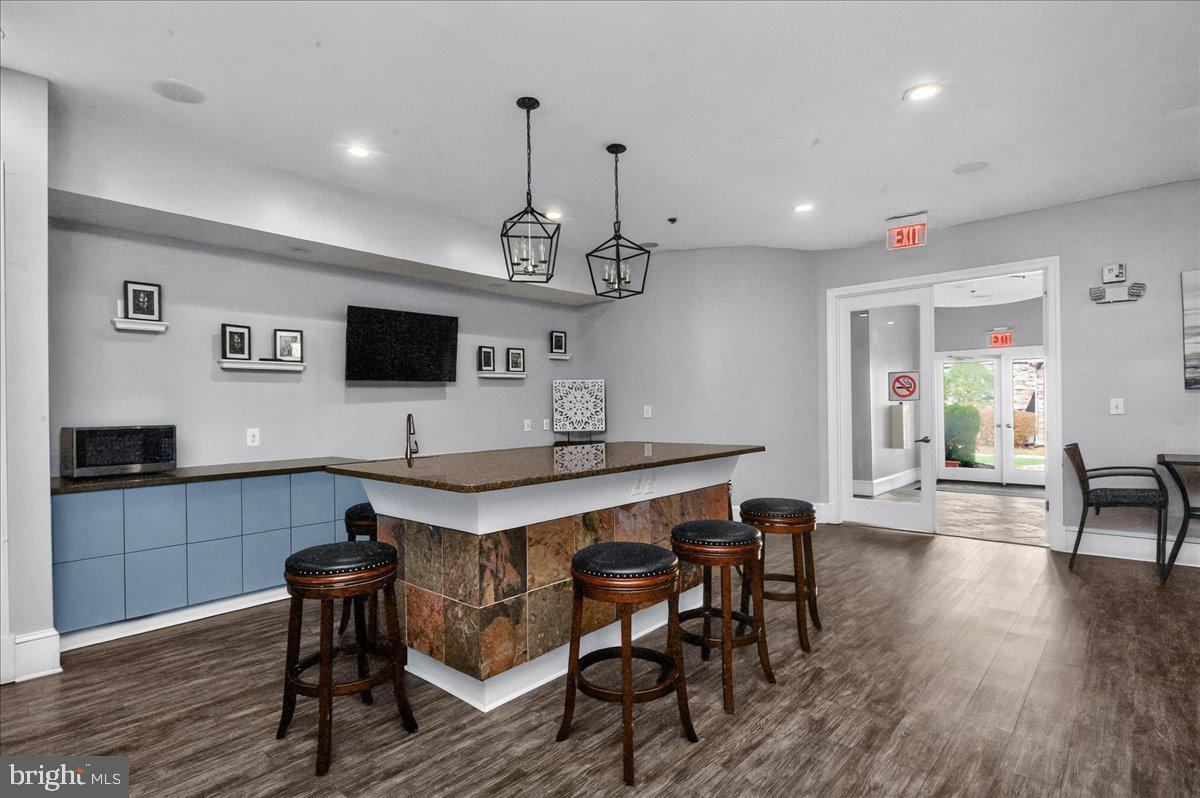 WESTCHESTER AT STRATFORD - Residential