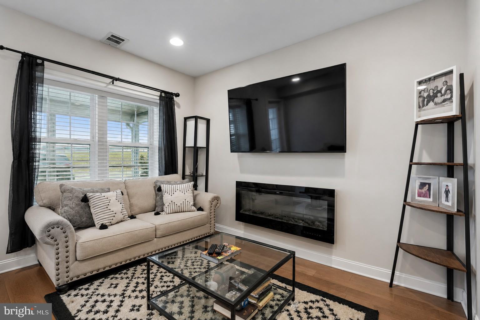 CONSHOHOCKEN - Residential