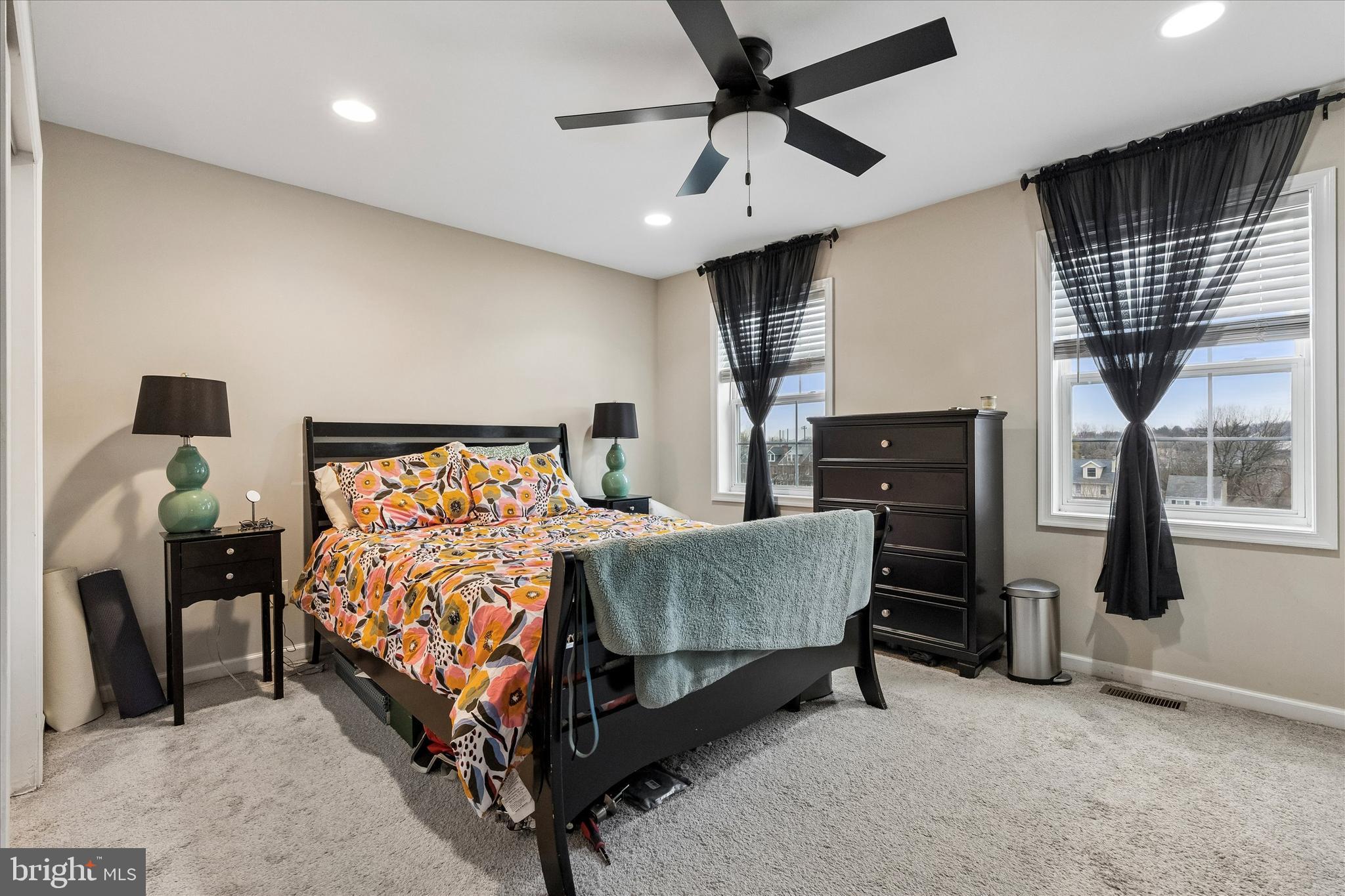 CONSHOHOCKEN - Residential