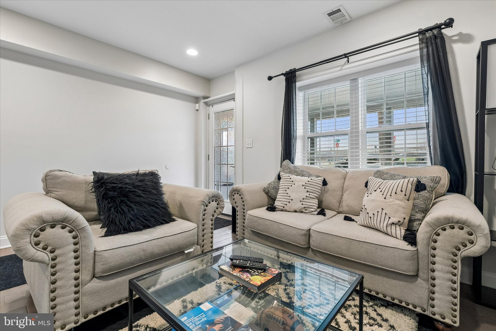 CONSHOHOCKEN - Residential