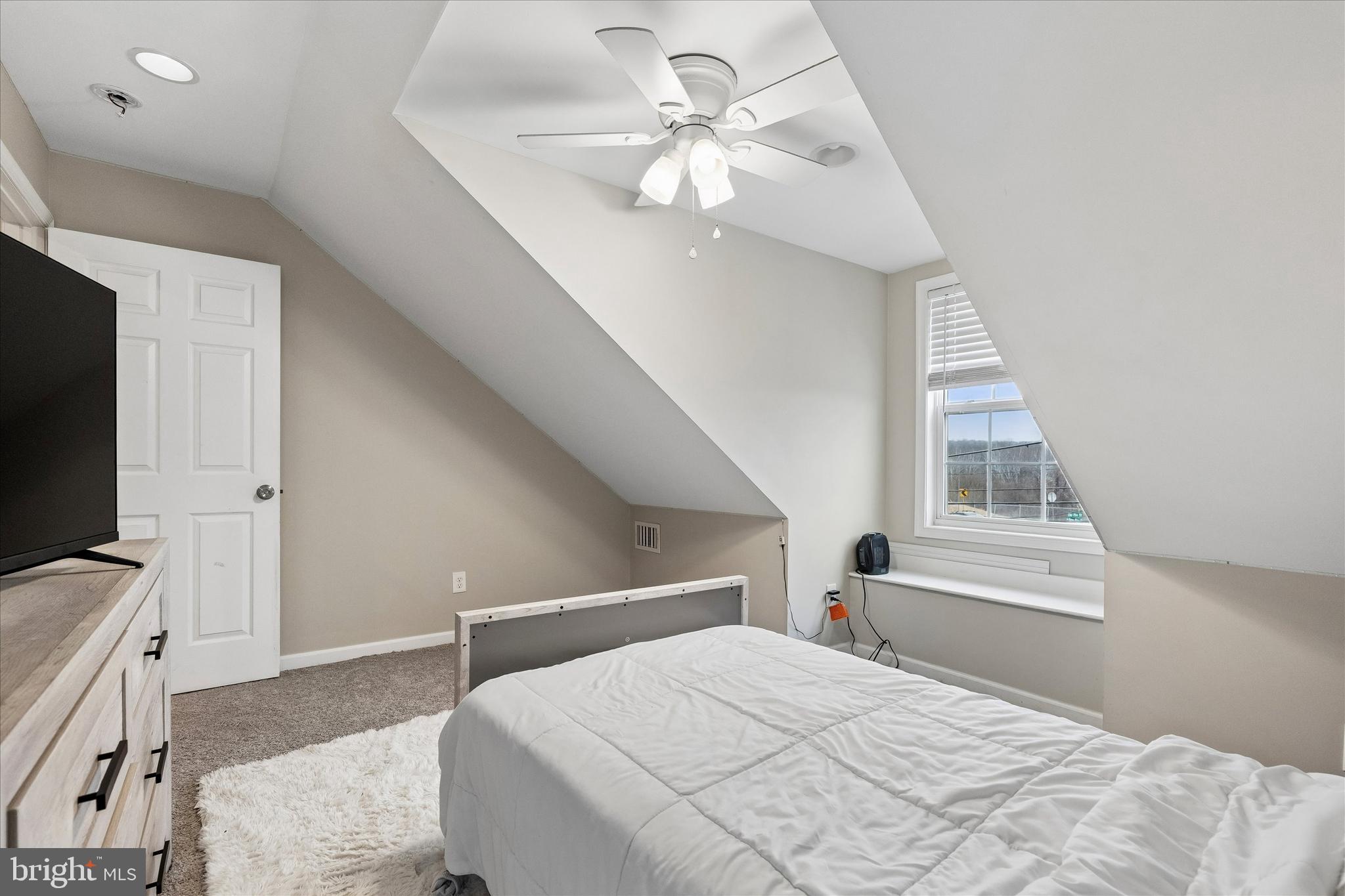 CONSHOHOCKEN - Residential