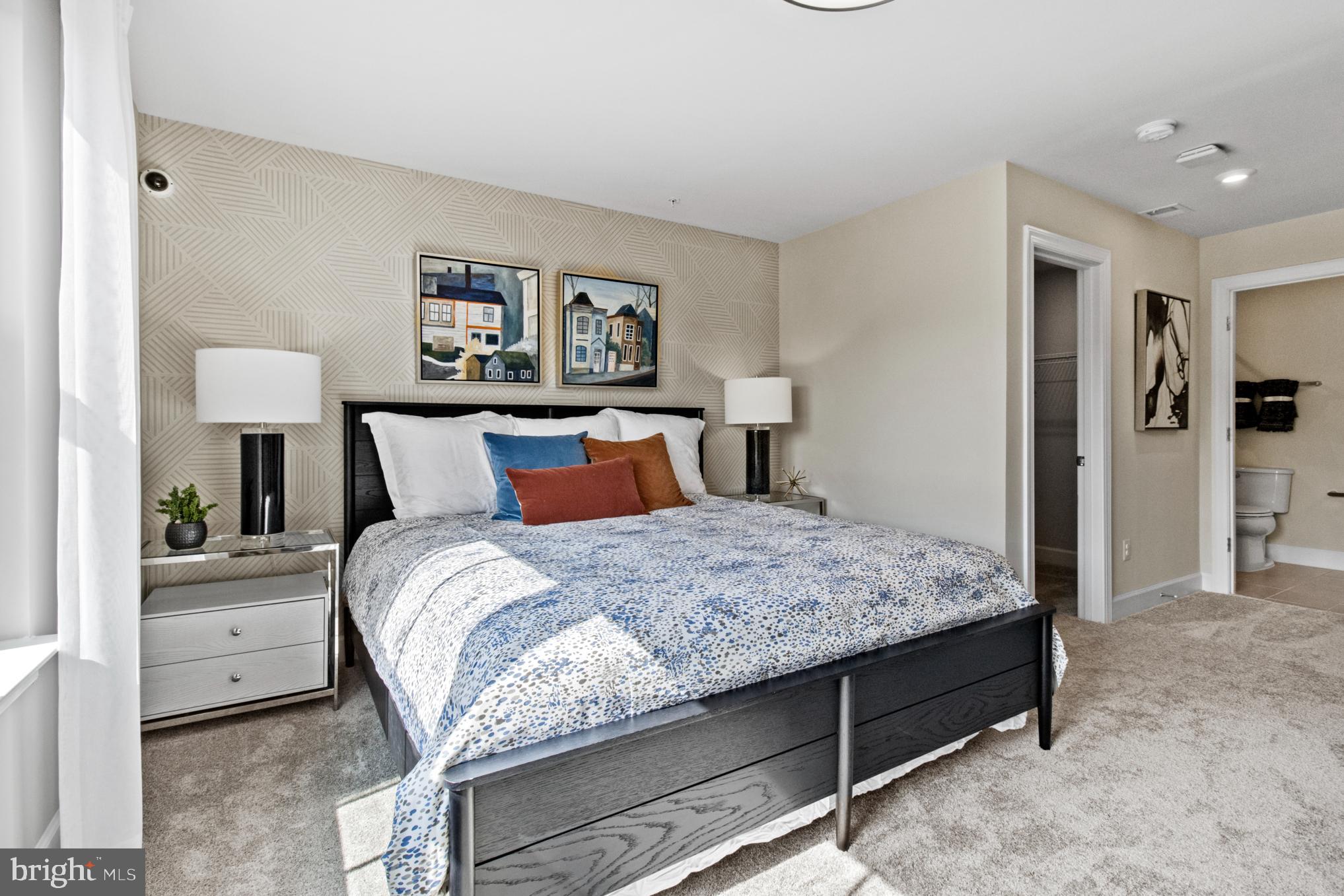 LAUREL OAKS - Residential