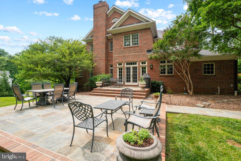 CHESTNUT WOODS - Residential