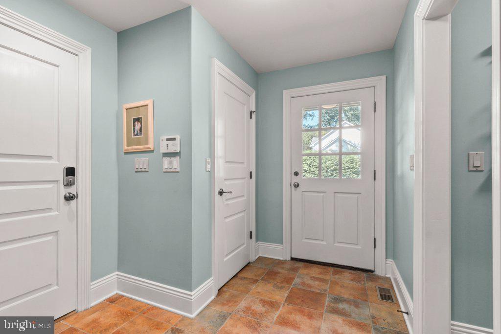 CHESTNUT WOODS - Residential