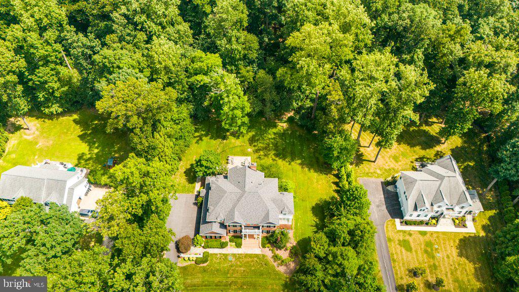 CHESTNUT WOODS - Residential