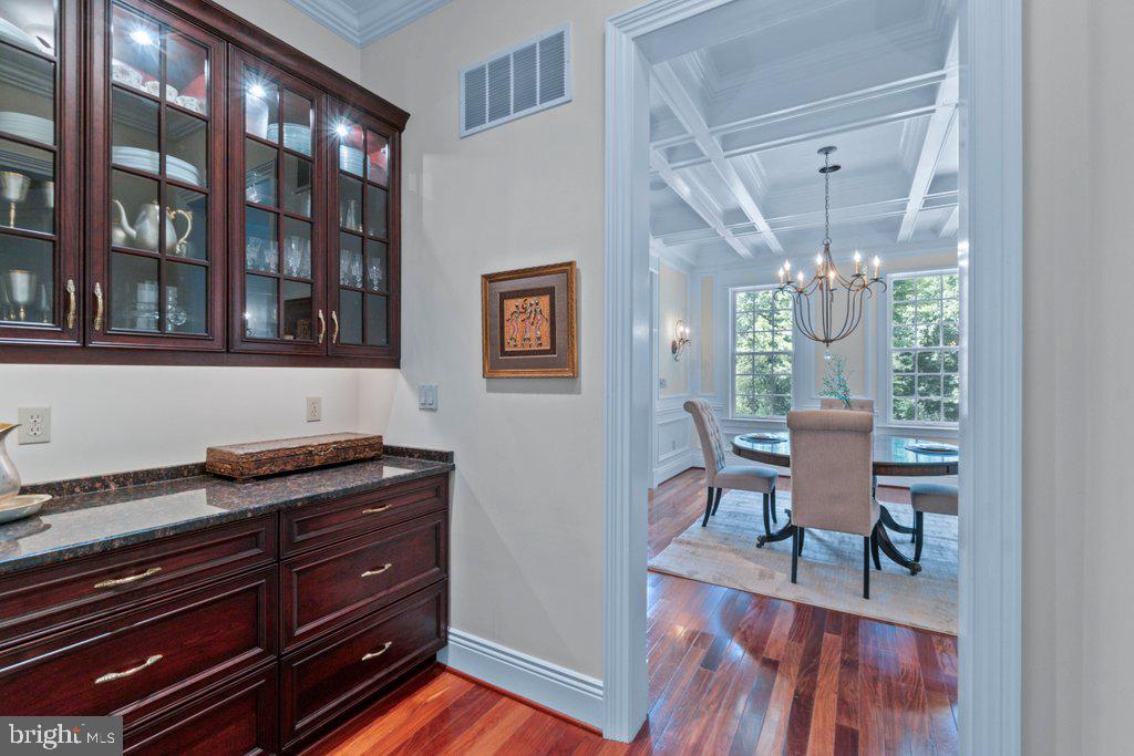 CHESTNUT WOODS - Residential