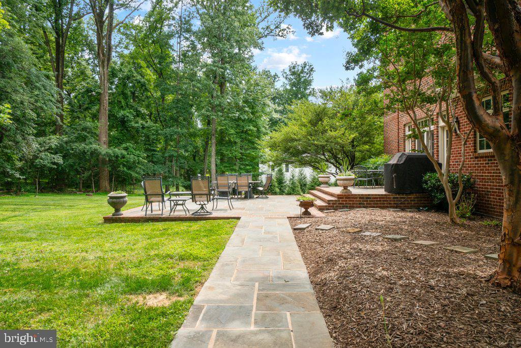 CHESTNUT WOODS - Residential