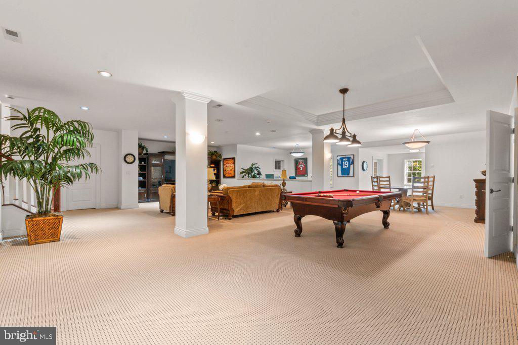 CHESTNUT WOODS - Residential