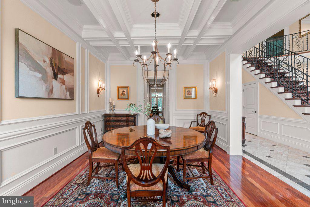 CHESTNUT WOODS - Residential