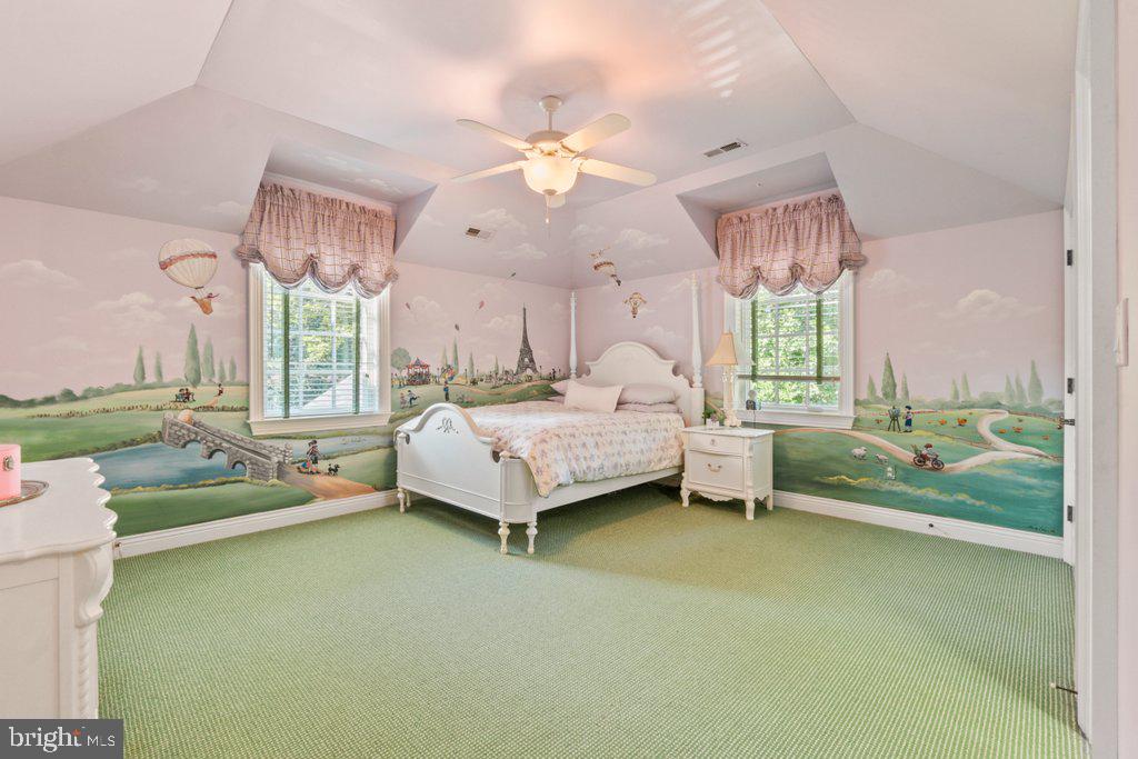 CHESTNUT WOODS - Residential