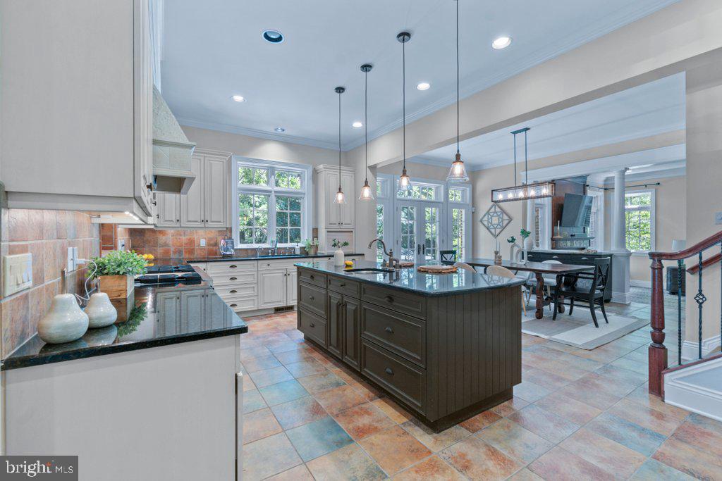 CHESTNUT WOODS - Residential