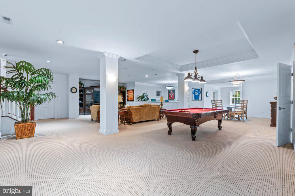 CHESTNUT WOODS - Residential