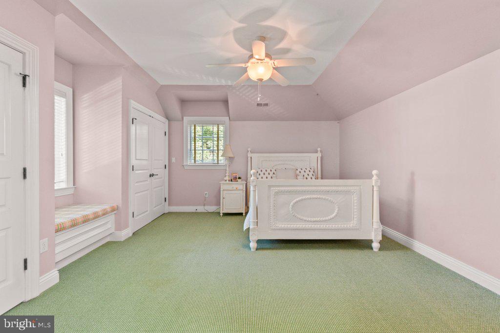 CHESTNUT WOODS - Residential