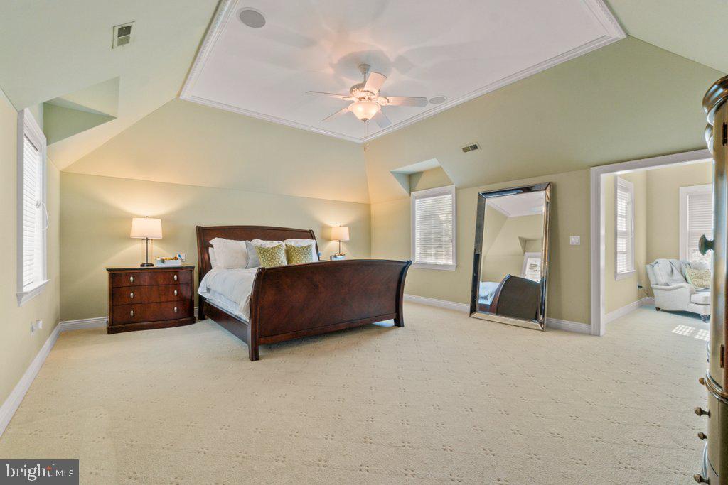 CHESTNUT WOODS - Residential