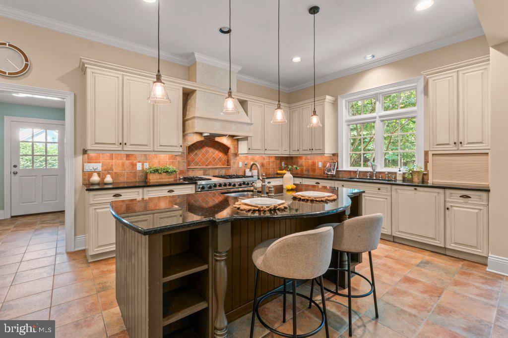 CHESTNUT WOODS - Residential