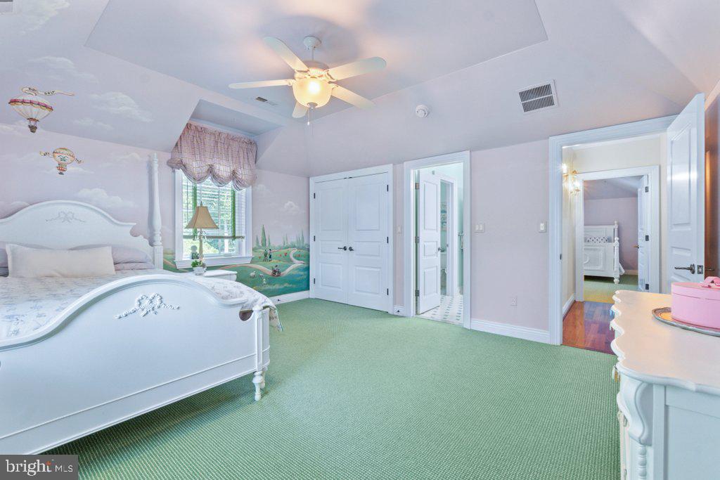 CHESTNUT WOODS - Residential