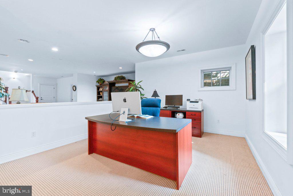 CHESTNUT WOODS - Residential