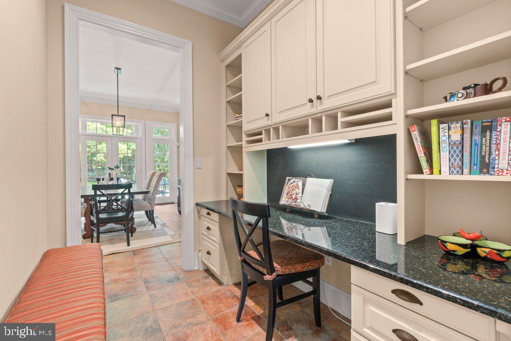 CHESTNUT WOODS - Residential