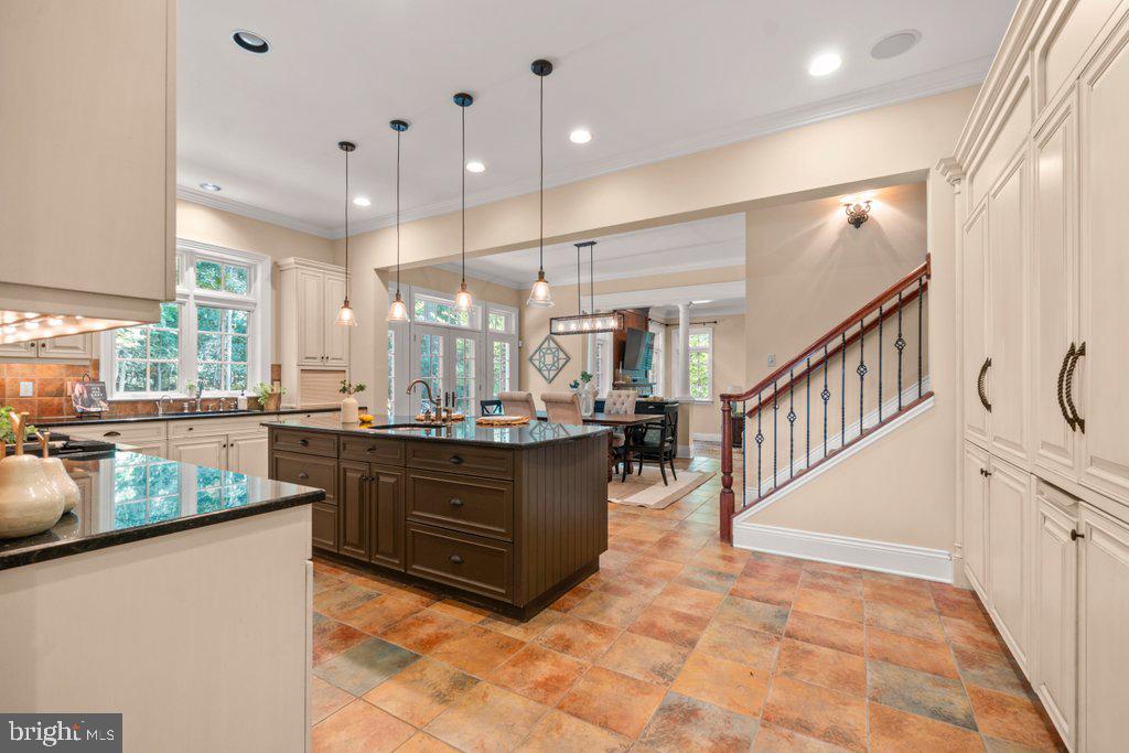 CHESTNUT WOODS - Residential