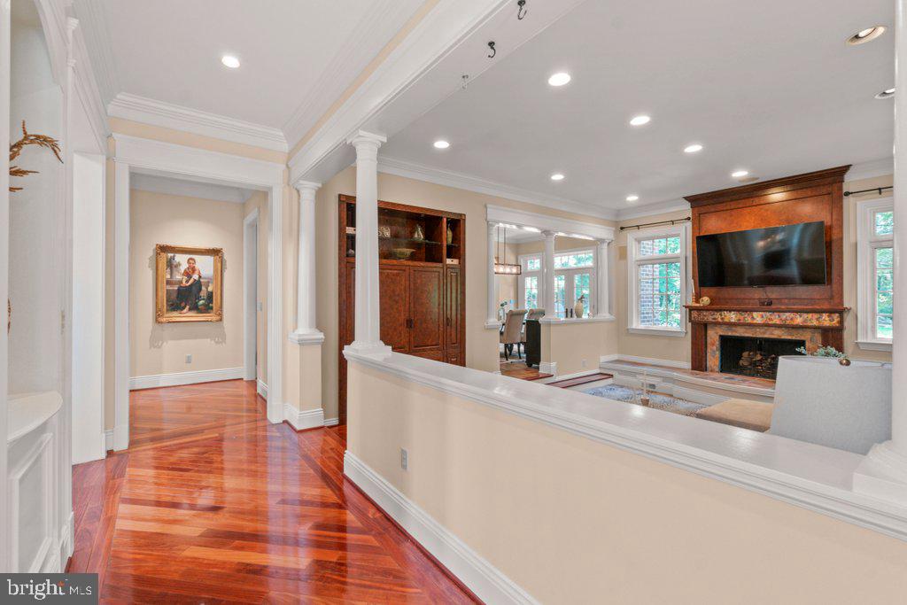 CHESTNUT WOODS - Residential