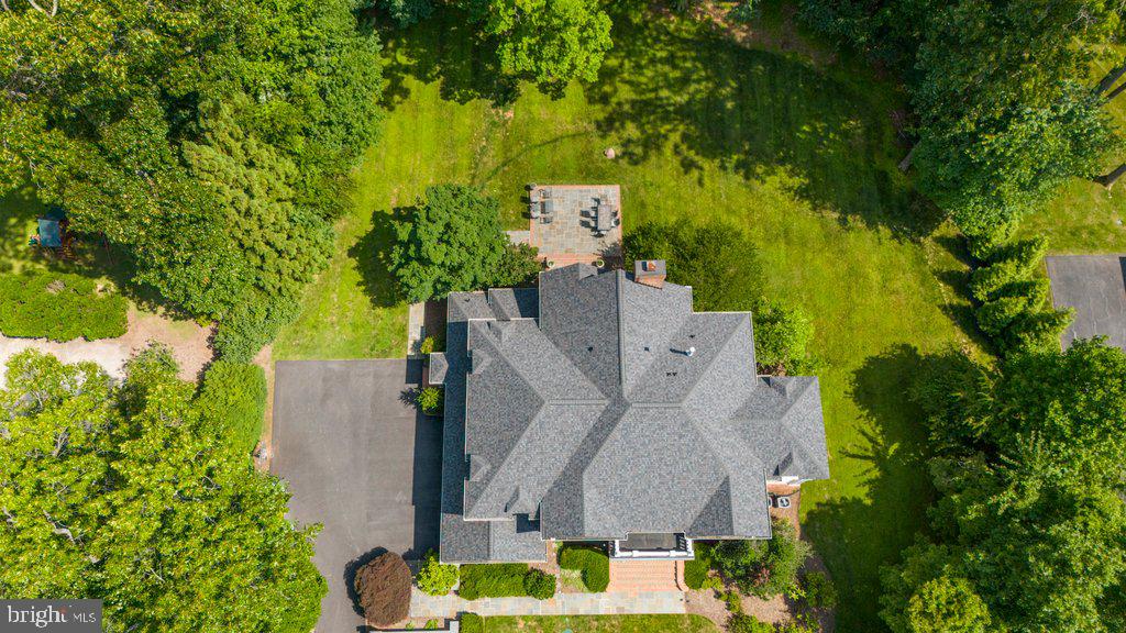 CHESTNUT WOODS - Residential