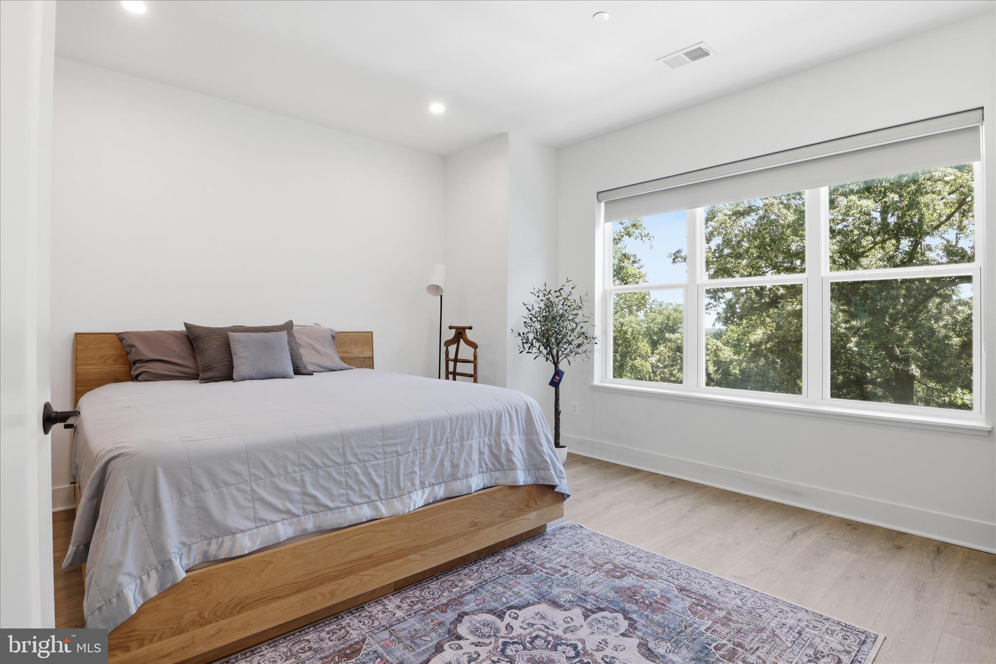 TYSONS RIDGE - Residential