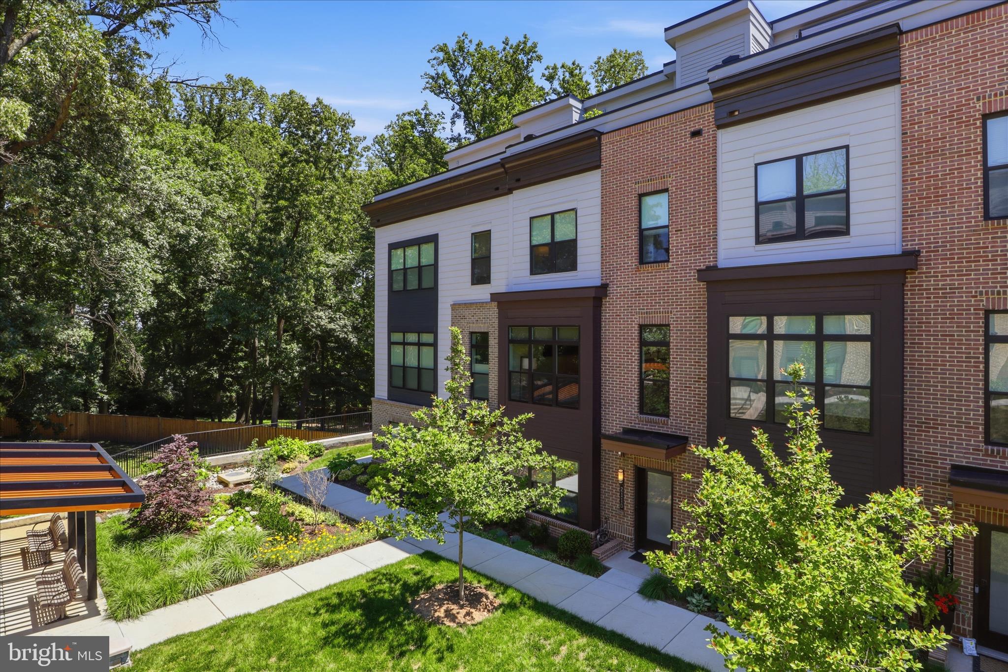 TYSONS RIDGE - Residential