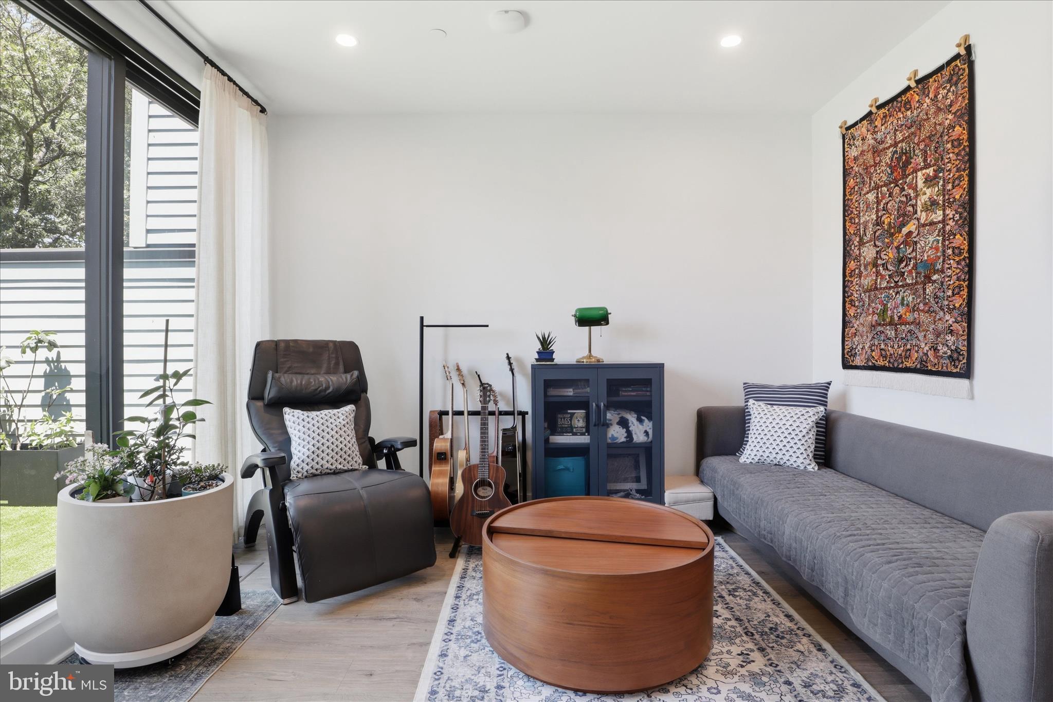 TYSONS RIDGE - Residential