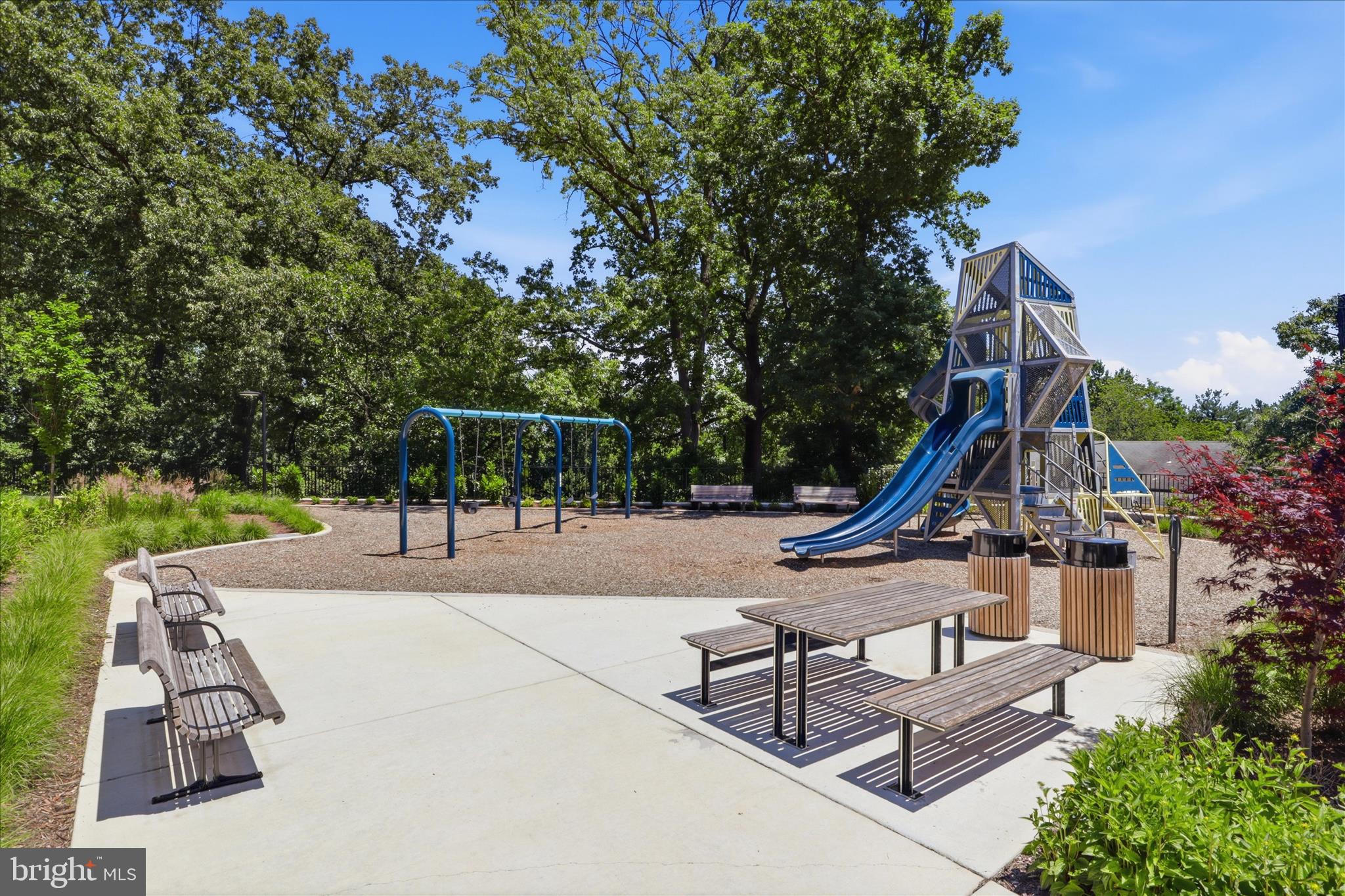 TYSONS RIDGE - Residential
