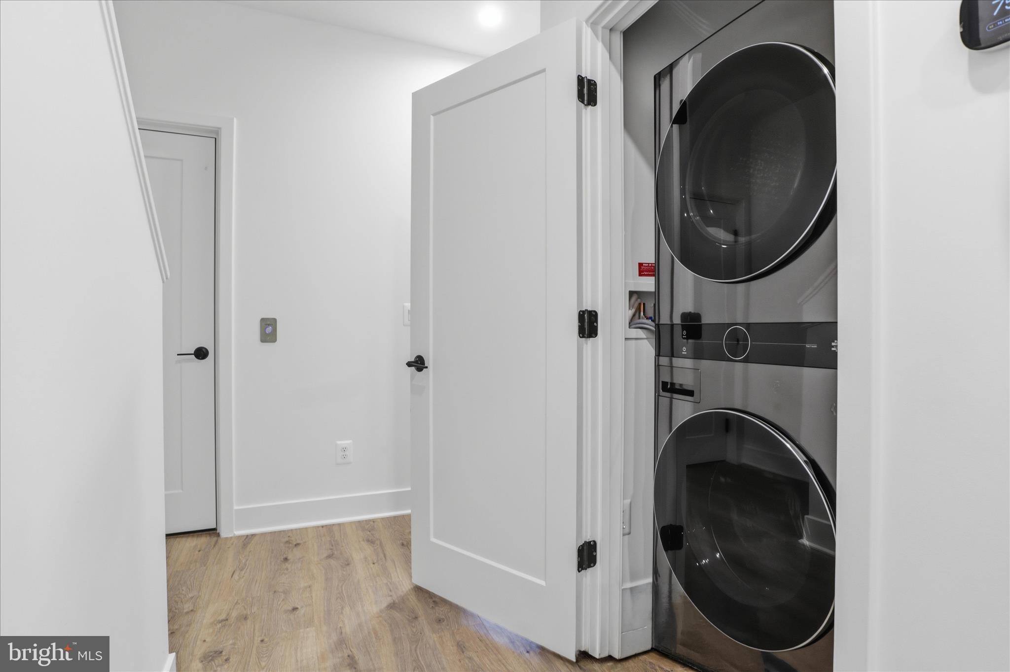 TYSONS RIDGE - Residential