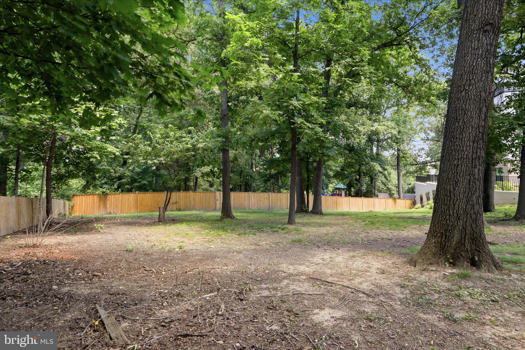 TYSONS RIDGE - Residential