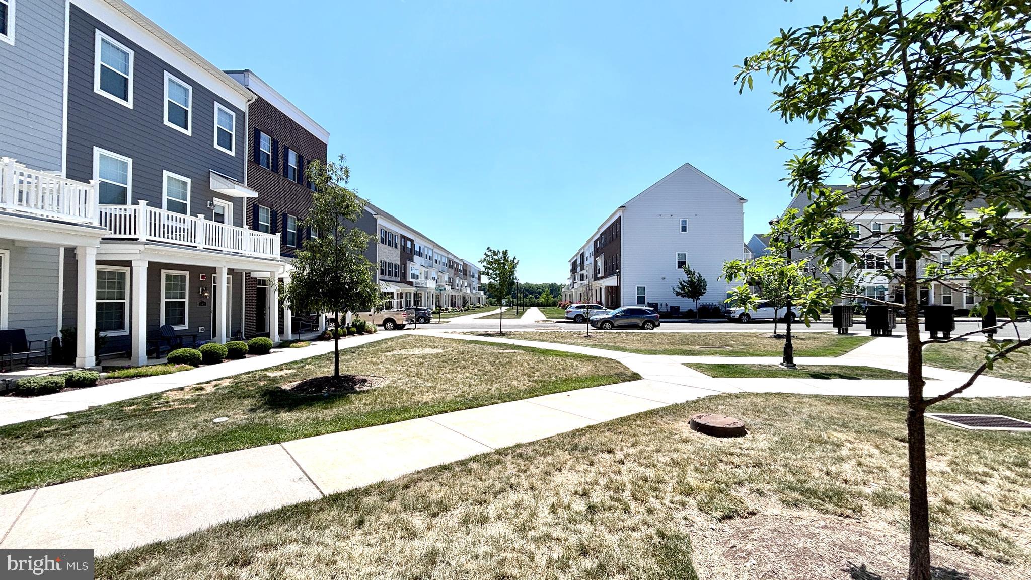 WATERSIDE - Residential