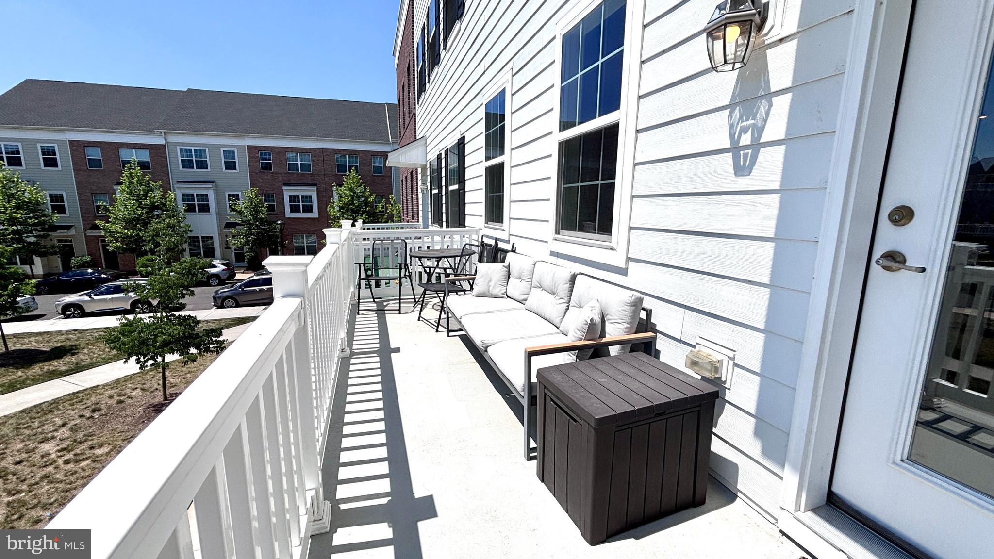 WATERSIDE - Residential