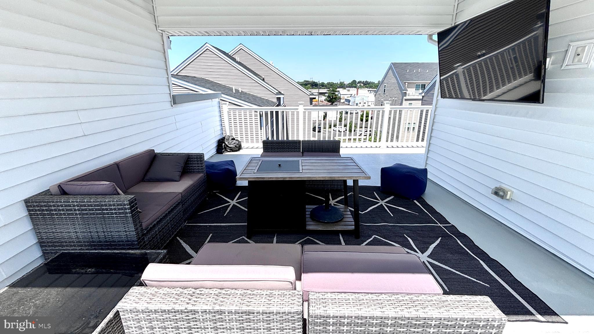WATERSIDE - Residential