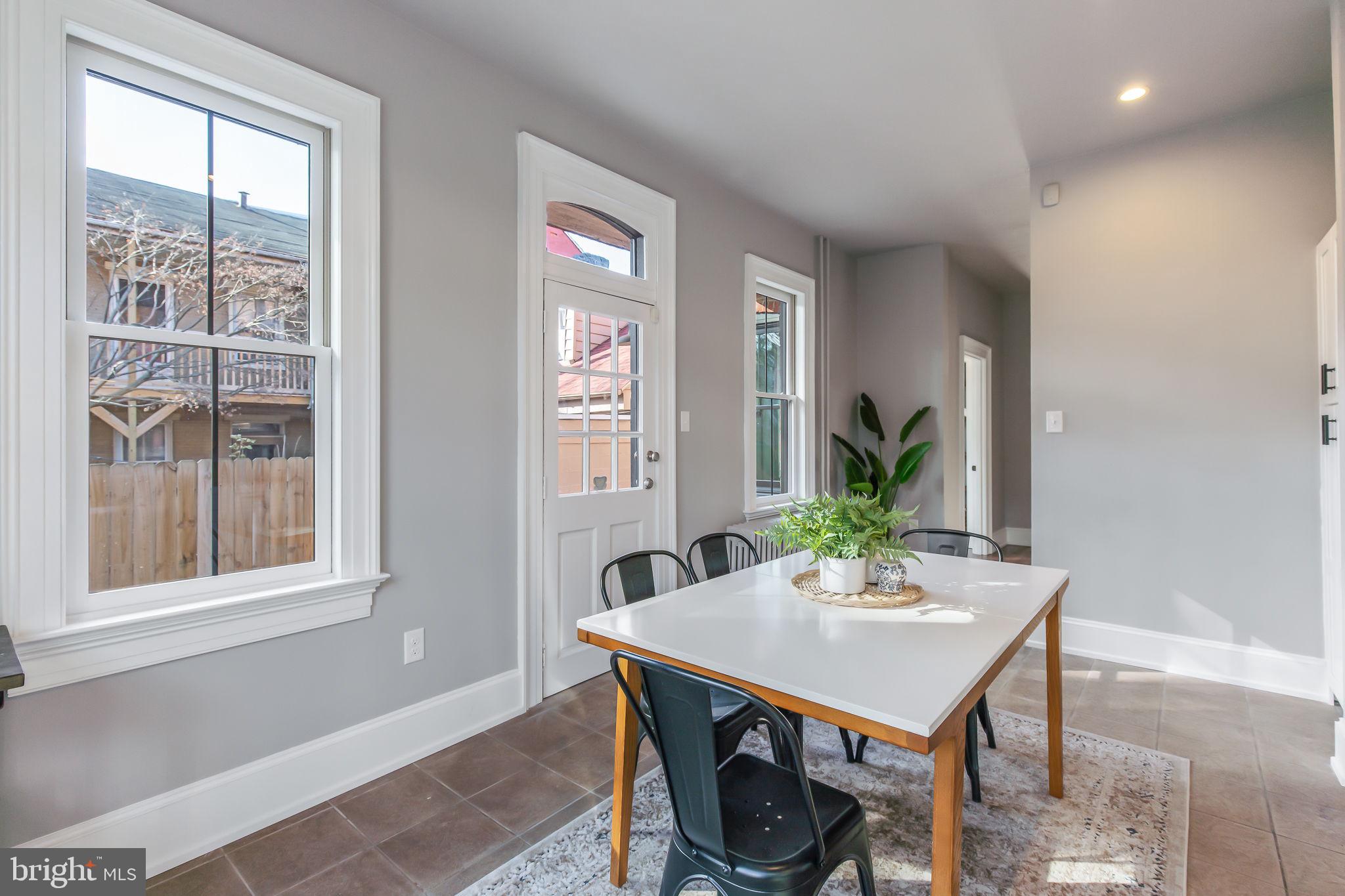 DOWNTOWN LANCASTER - Residential