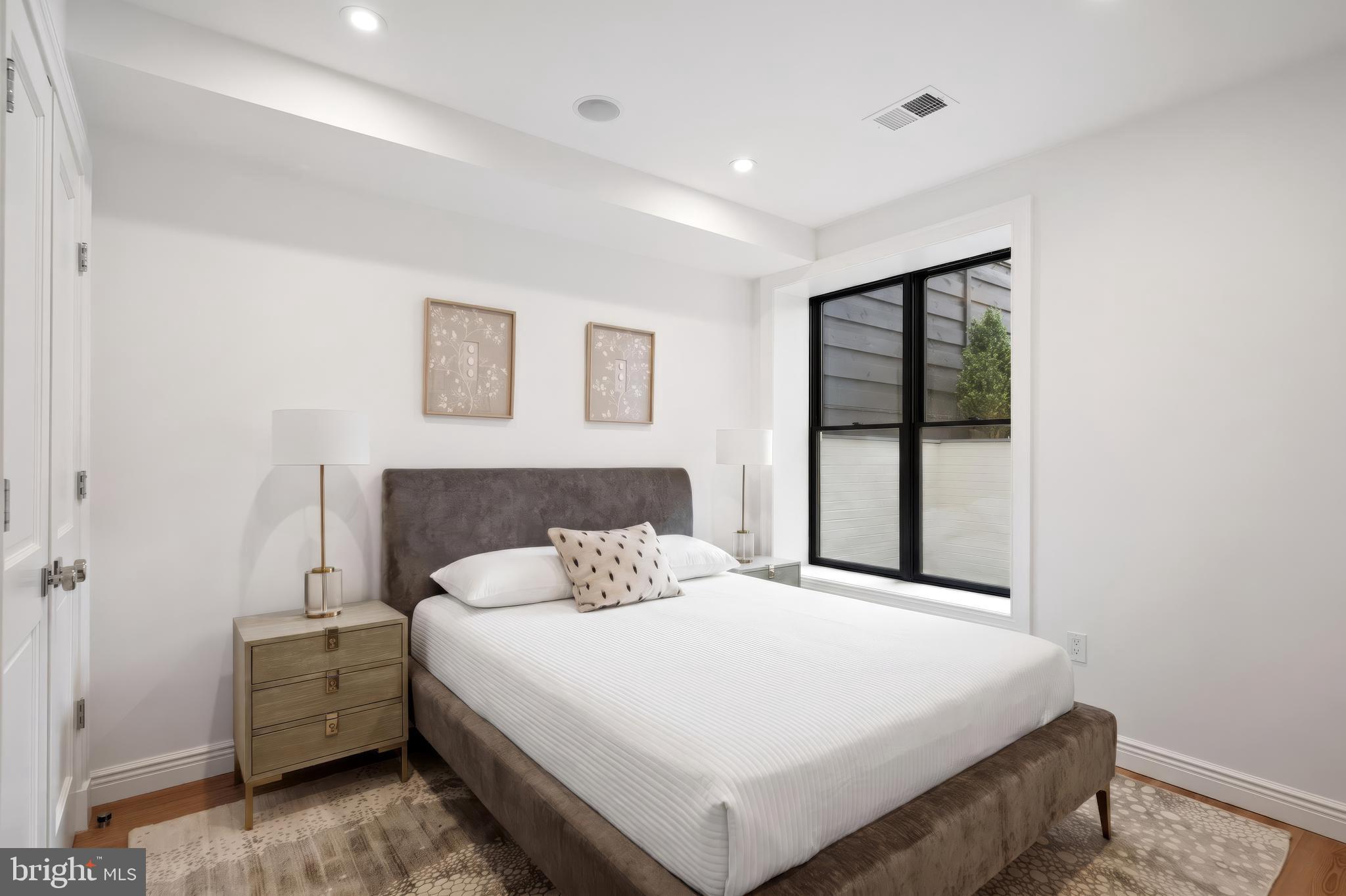 DUPONT CIRCLE - Residential