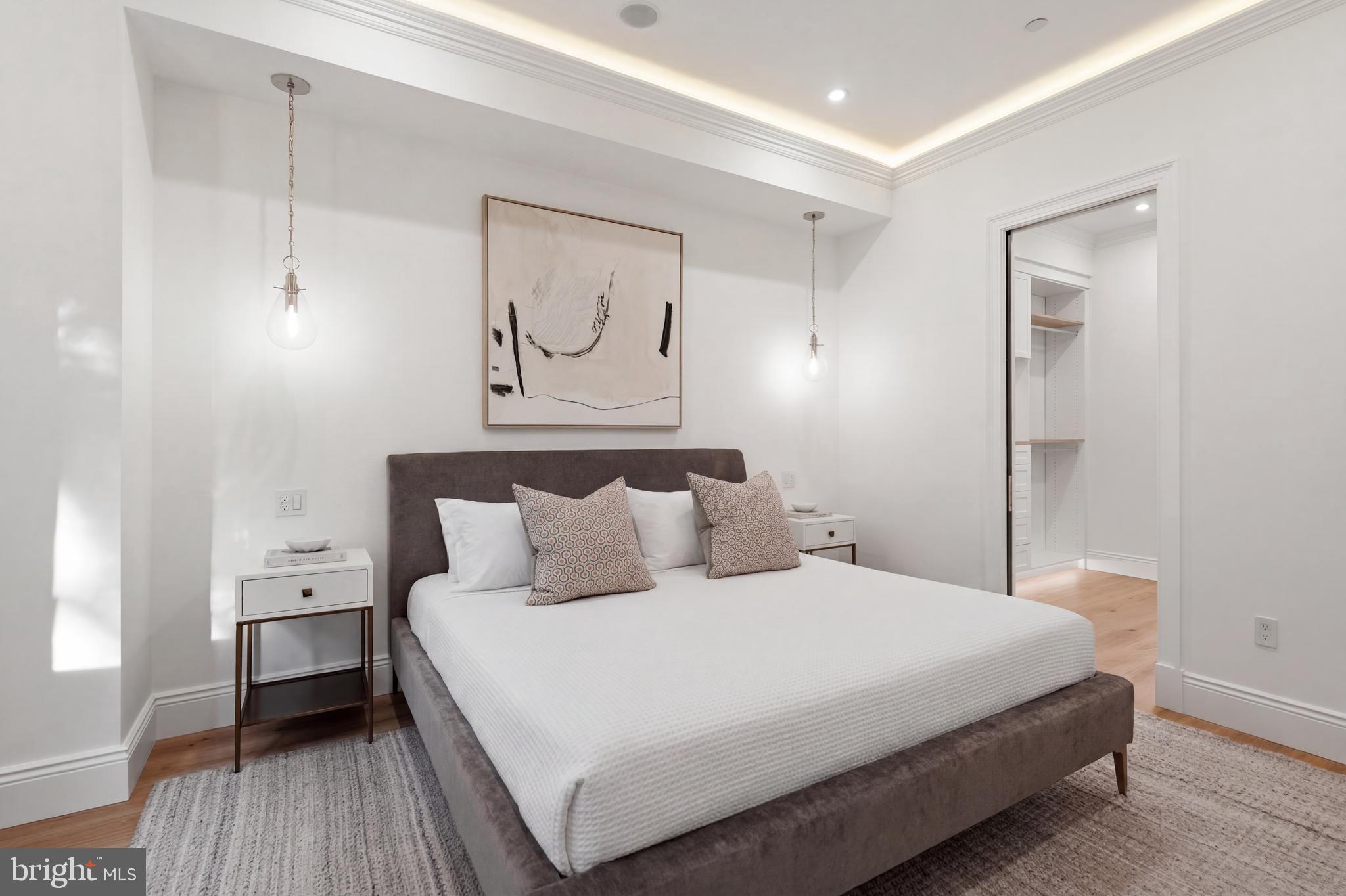 DUPONT CIRCLE - Residential