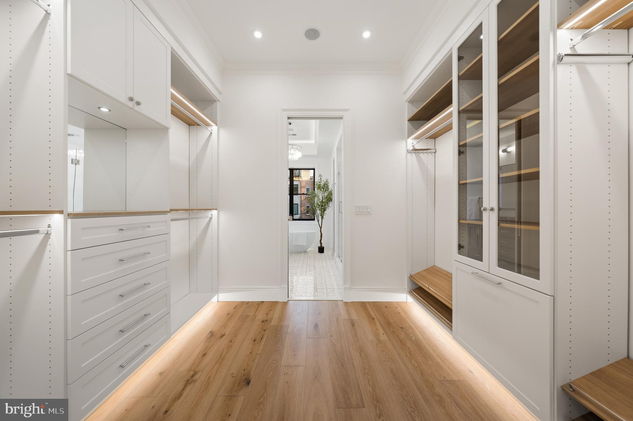 DUPONT CIRCLE - Residential