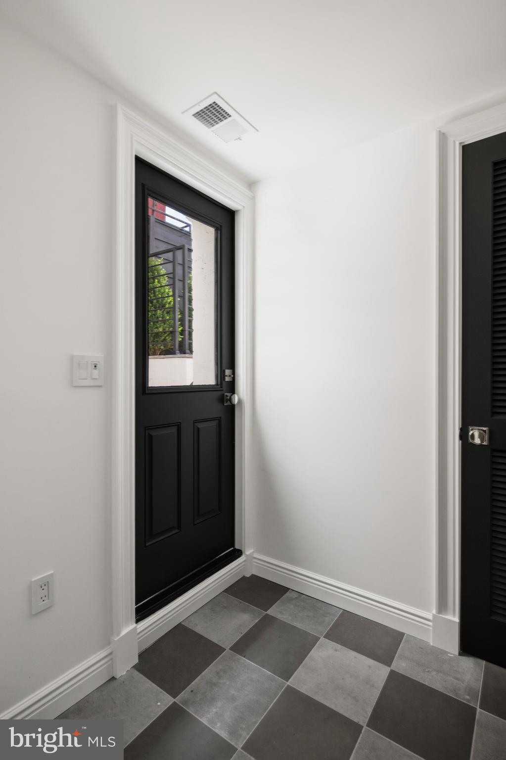 DUPONT CIRCLE - Residential