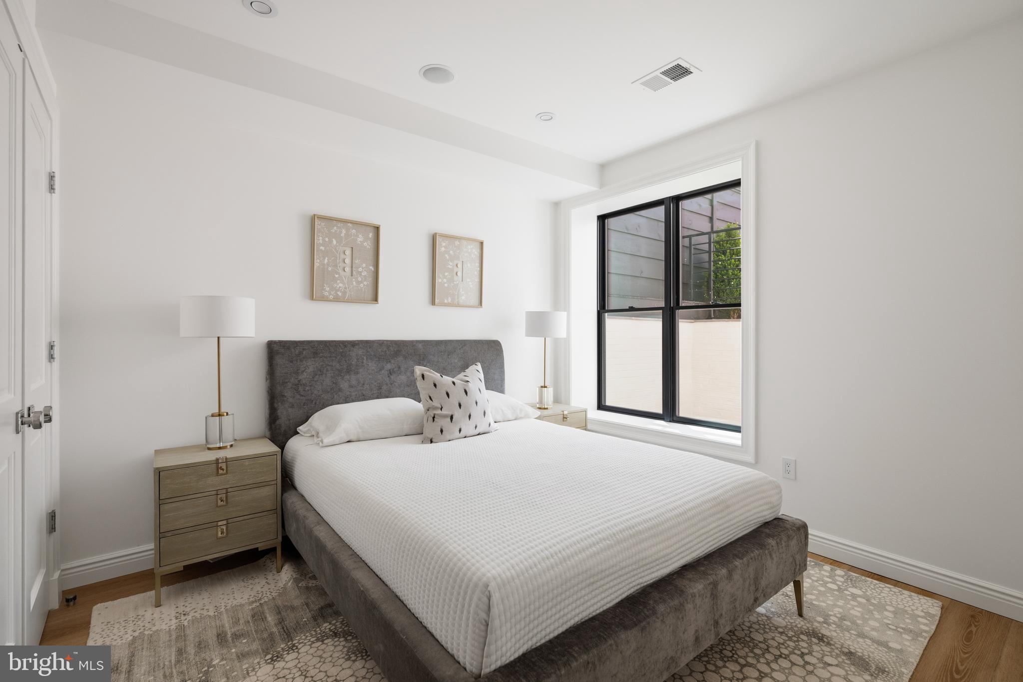DUPONT CIRCLE - Residential