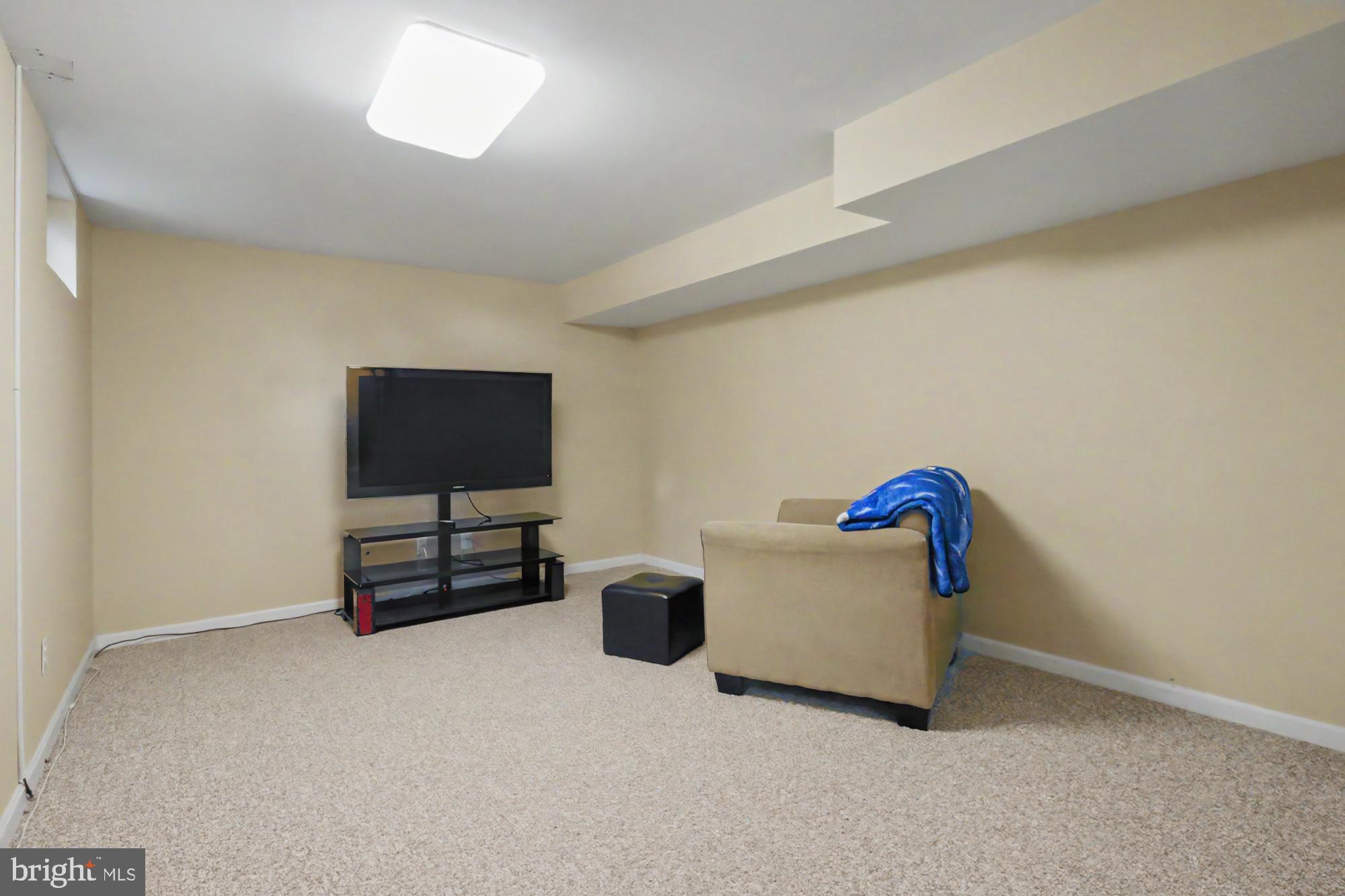 MONMOUTH MEADOWS - Residential
