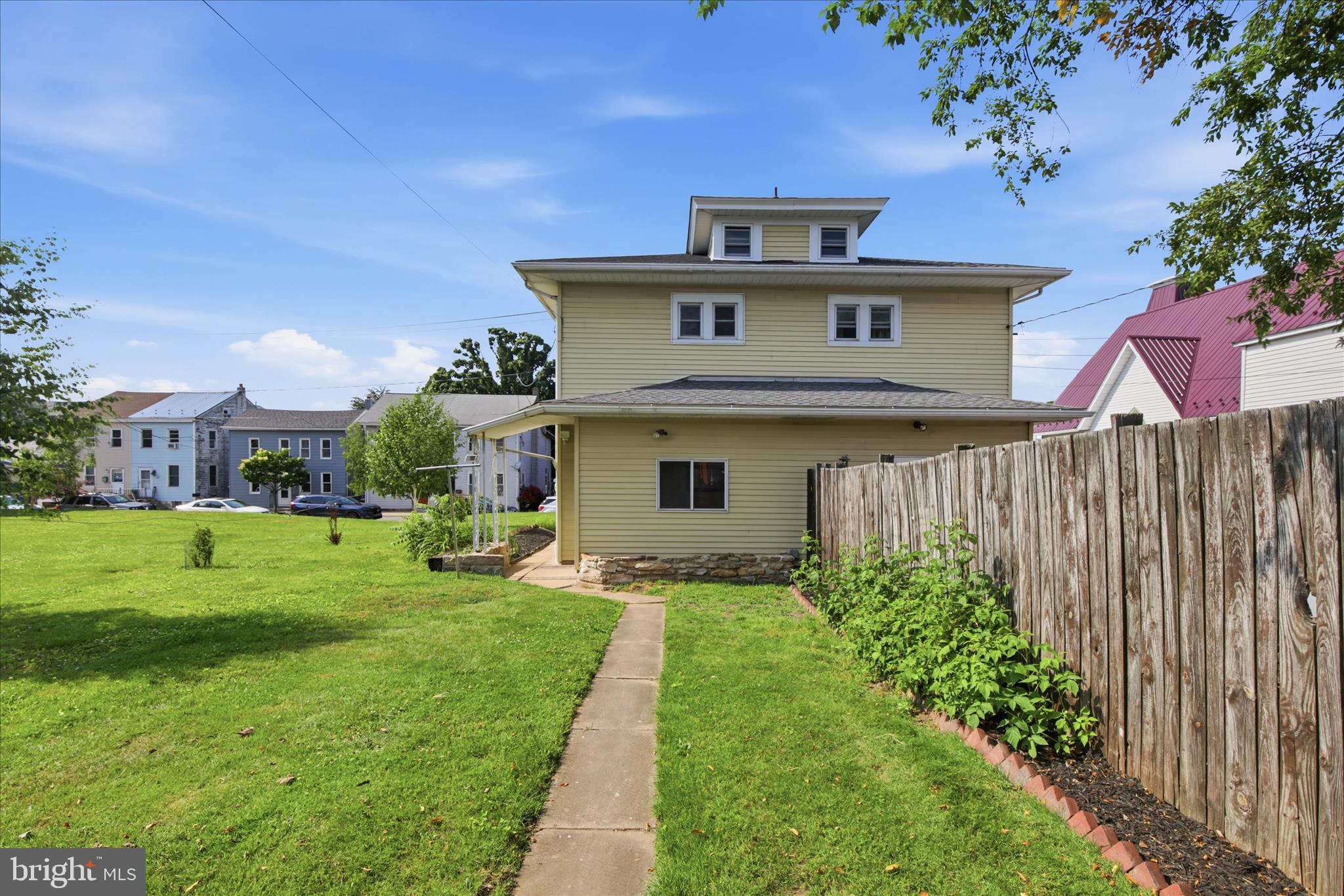MILLERSBURG BOROUGH - Residential