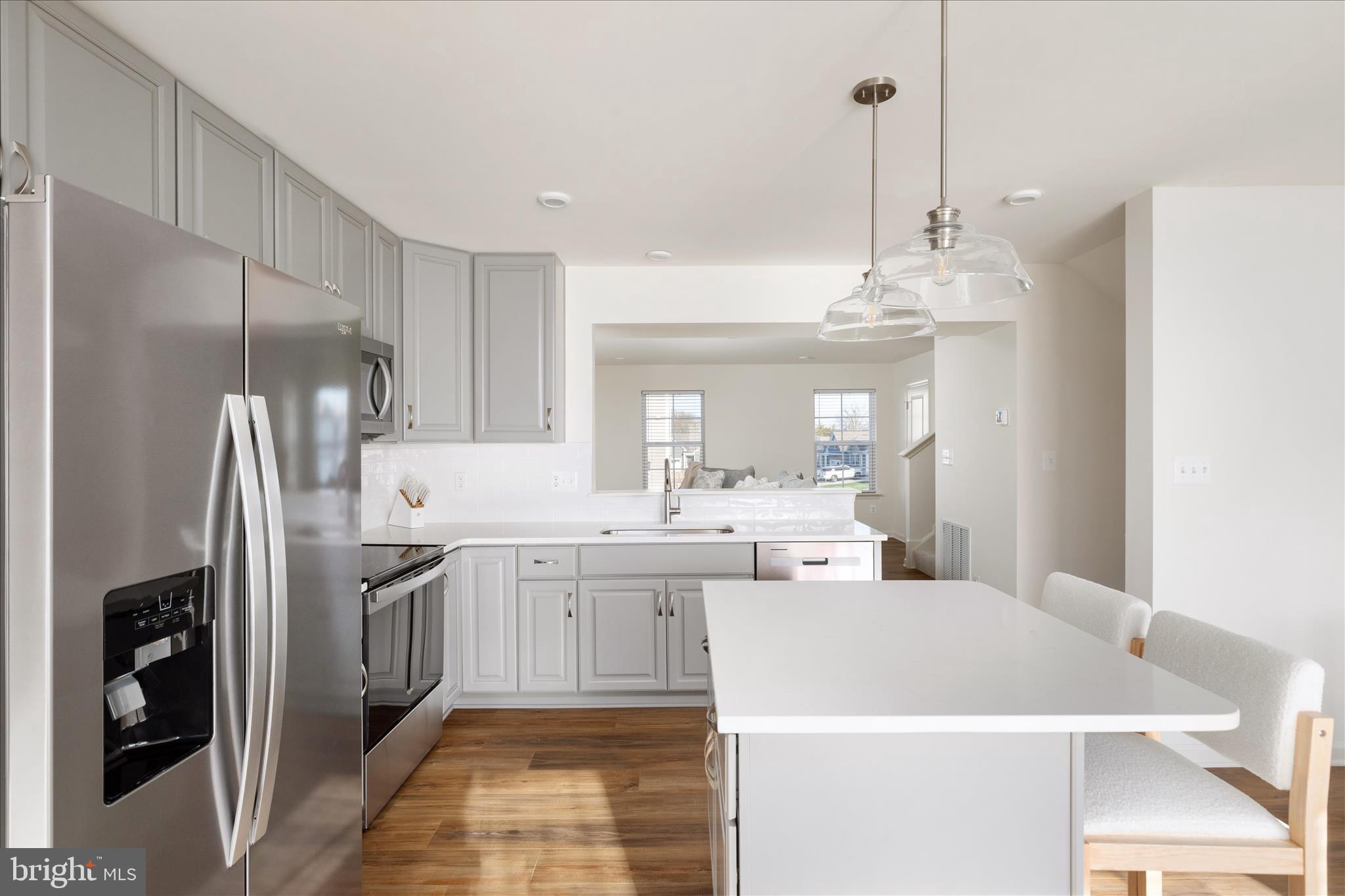 OVERLOOK AT RIVERSIDE TOWNHOMES - Residential
