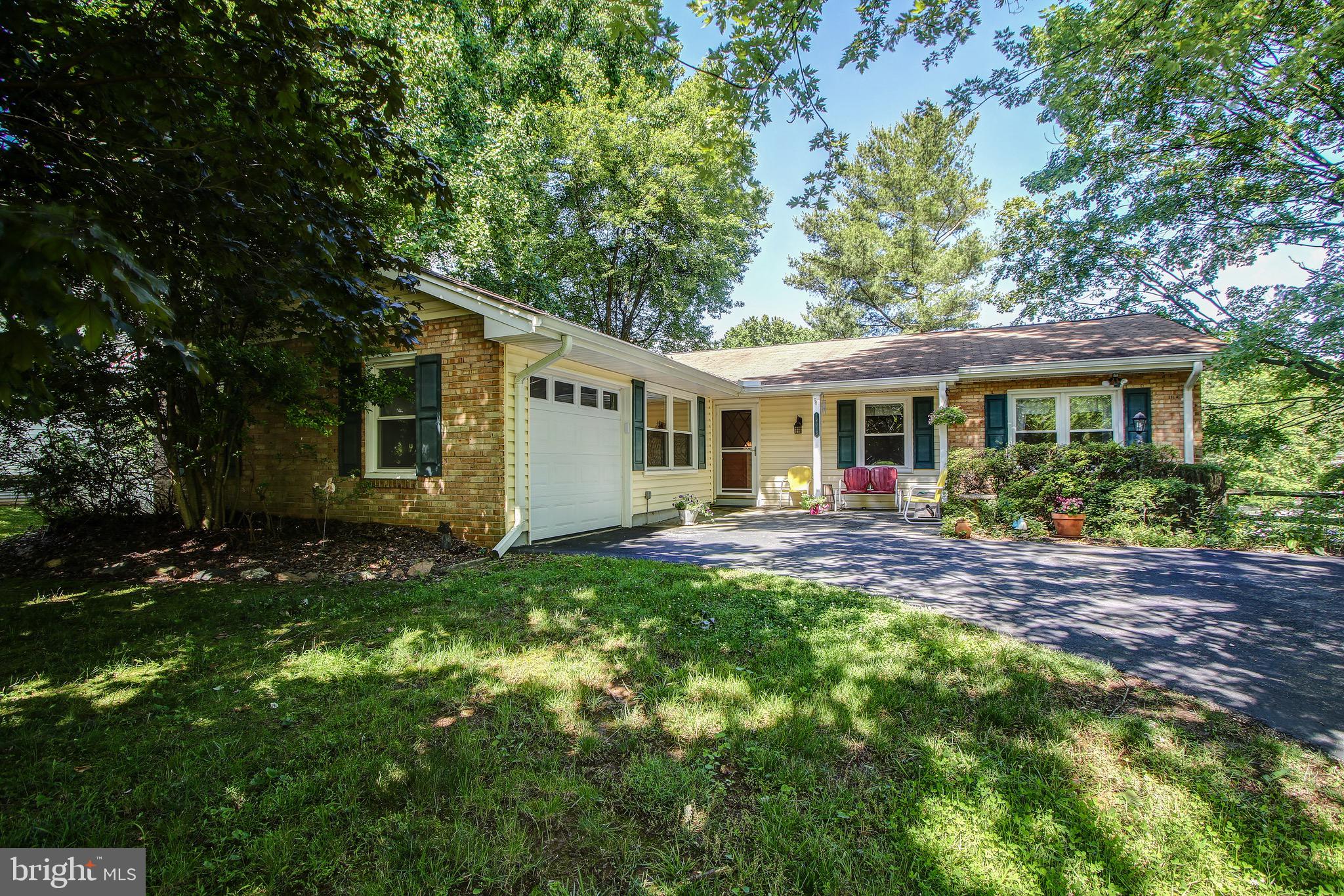 MIDDLEBROOK HILL - Residential