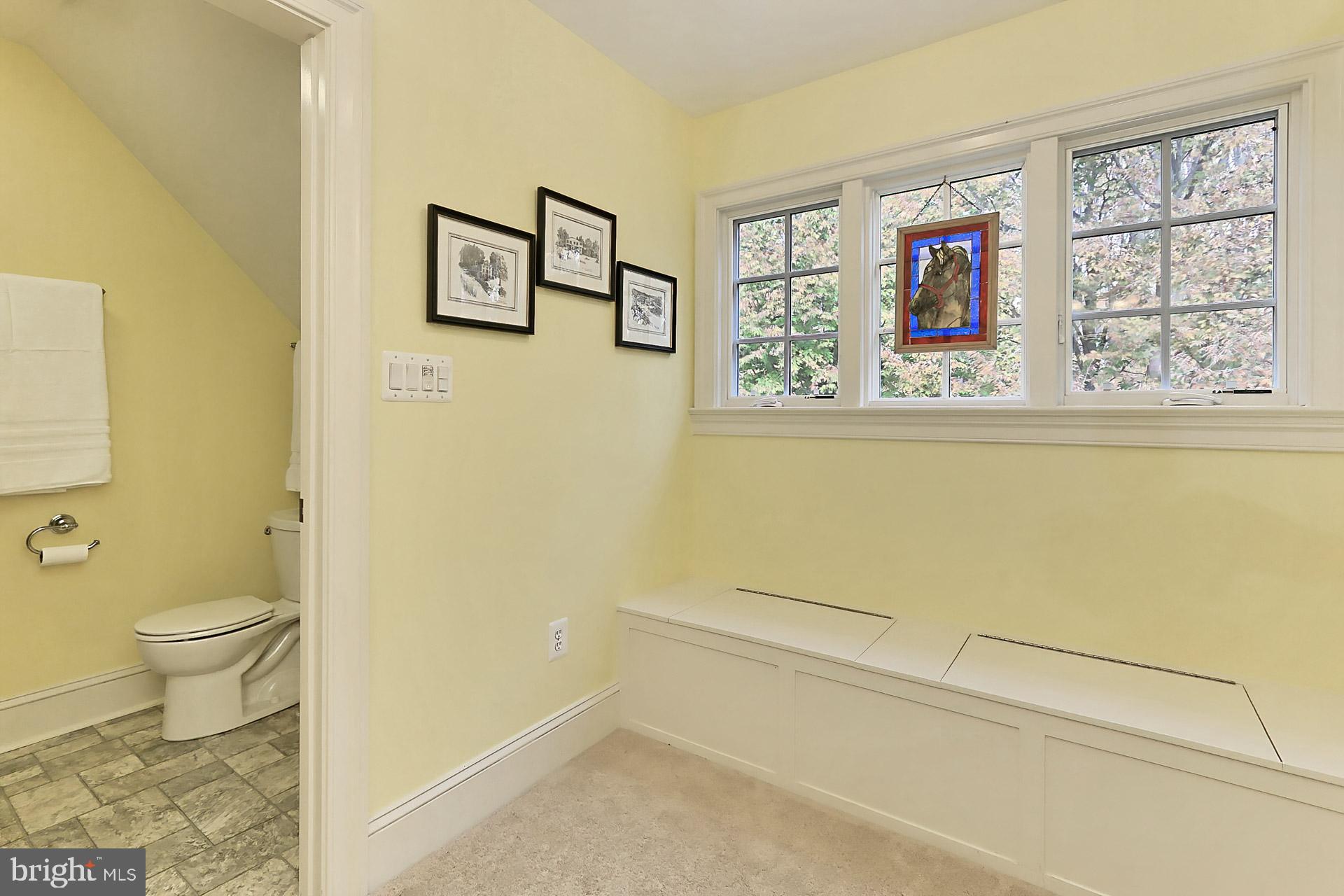 JEFFERSON RUN MANOR - Residential