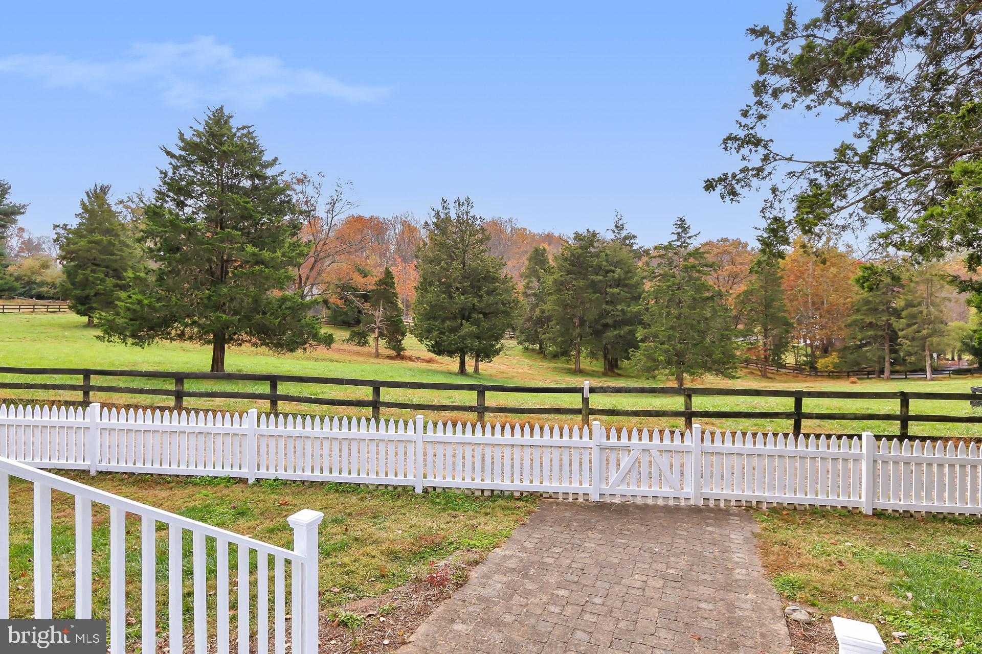 JEFFERSON RUN MANOR - Residential