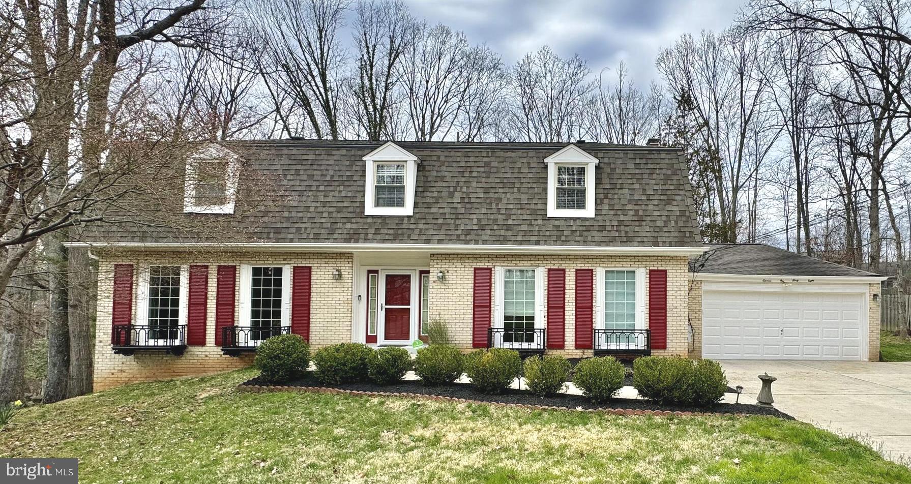 WILLOWBROOK - Residential