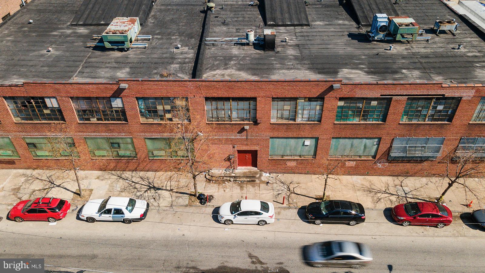 EAST KENSINGTON - Commercial Sale