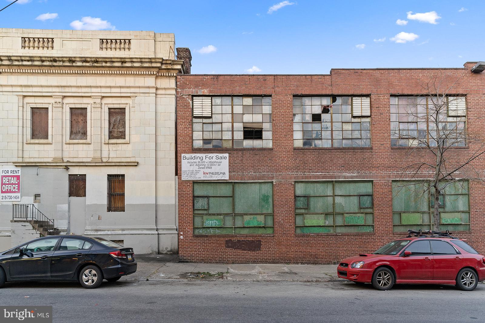 EAST KENSINGTON - Commercial Sale
