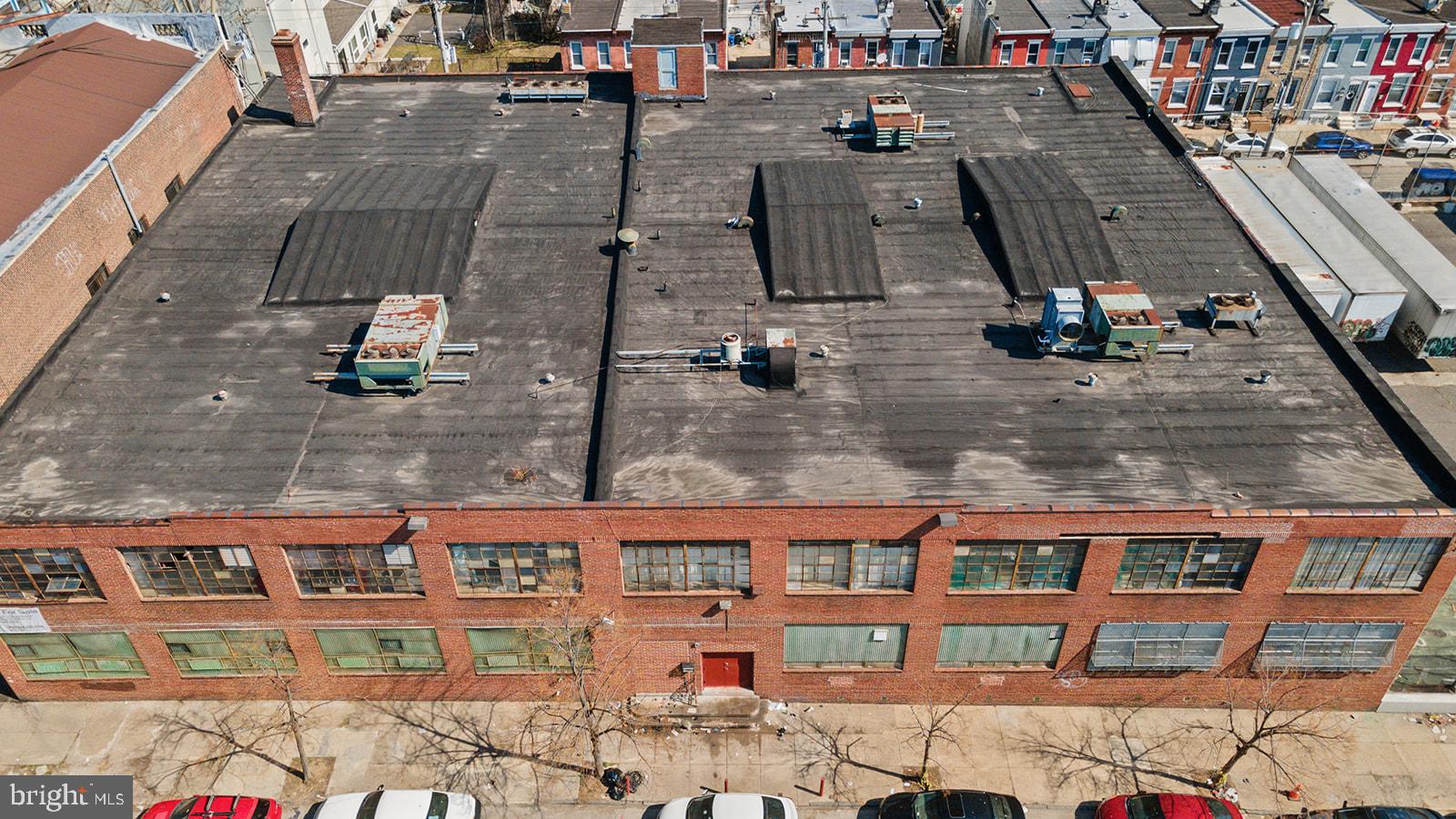EAST KENSINGTON - Commercial Sale